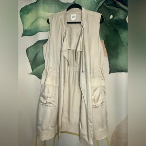 GAP light tan 100% lyocell utility vest